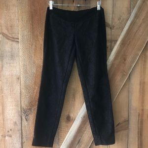 A Pea In The Pod Maternity Lace Capris Size S